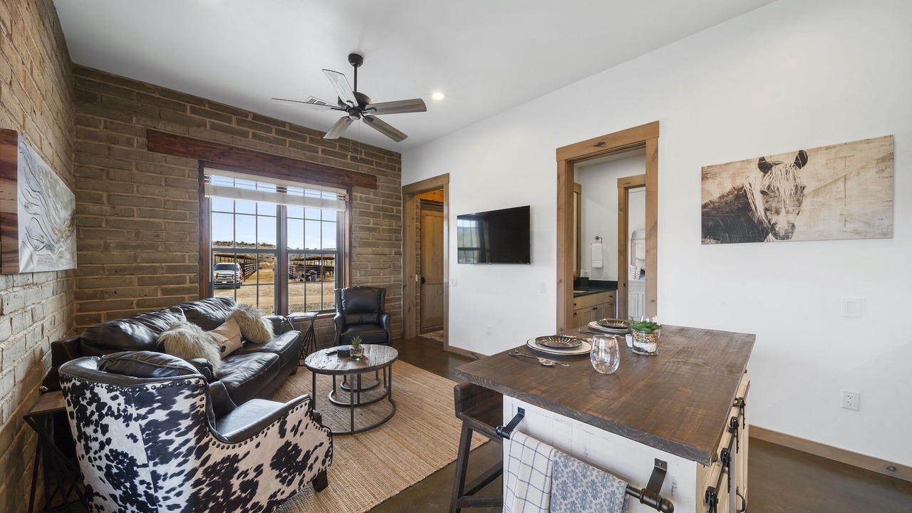 Photo of Livingroom in Wickenburg