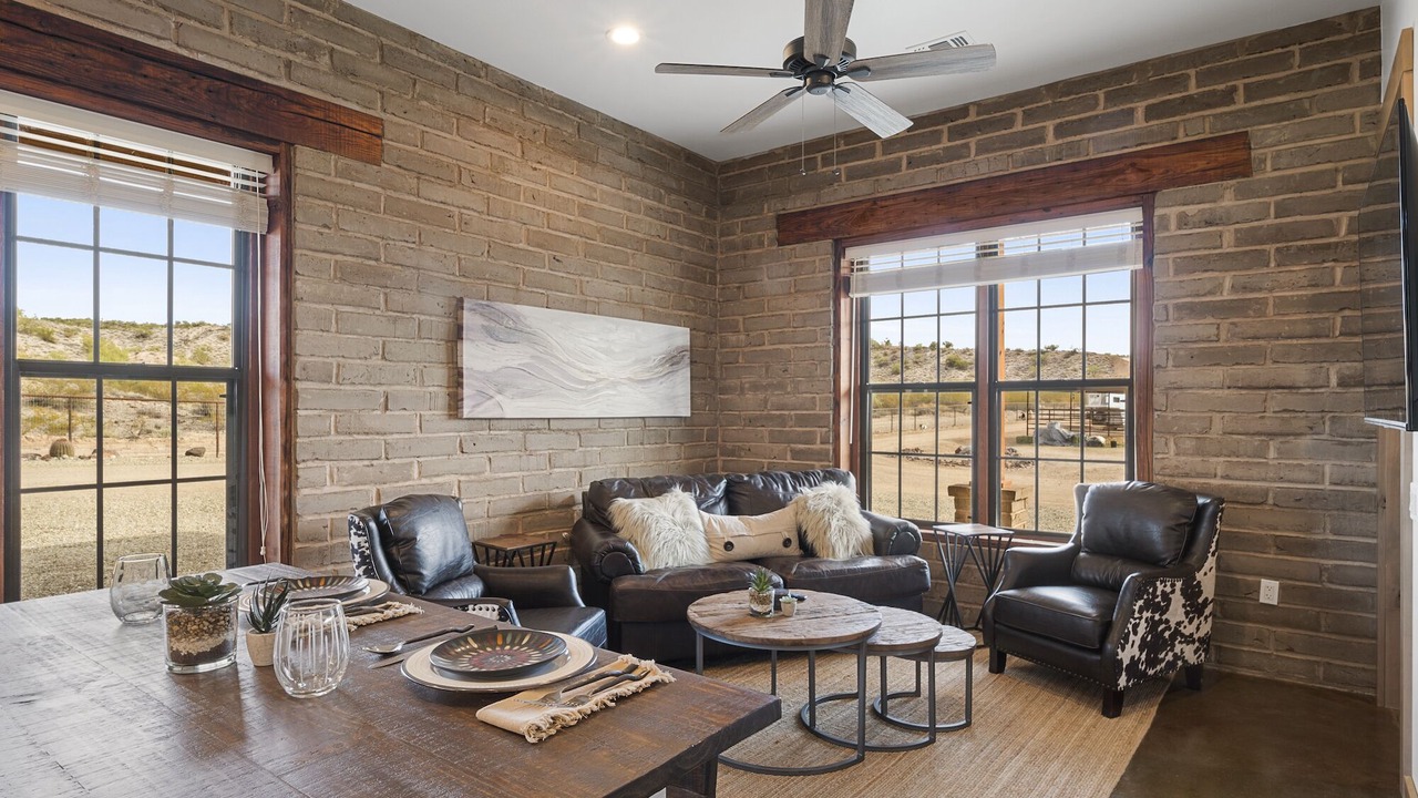 Photo of Livingroom in Wickenburg