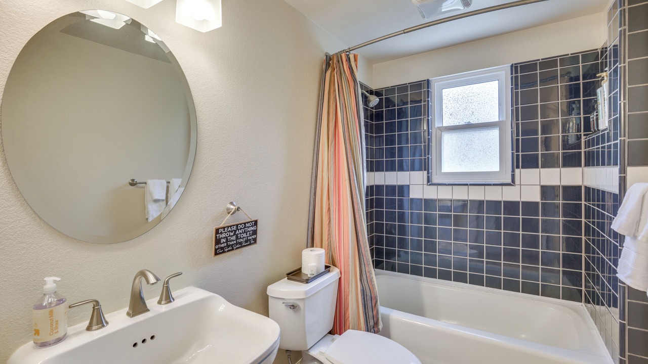 Photo of Bathroom in Rainbow CDP