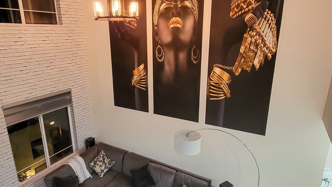 Photo of Livingroom in Irvine Business Complex