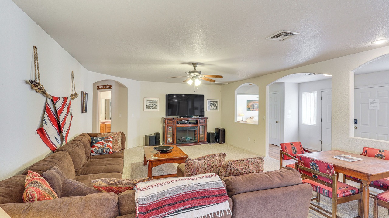Photo of Livingroom in Parker Strip