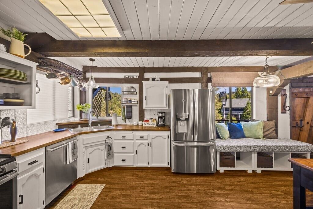 Photo of Kitchen in Crestline