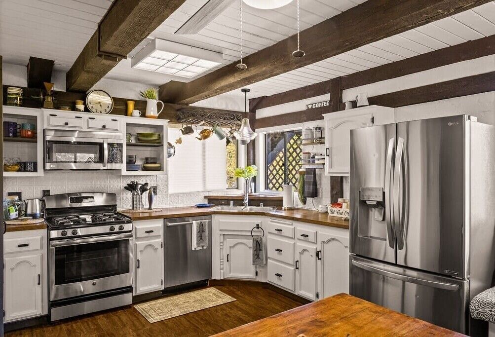 Photo of Kitchen in Crestline