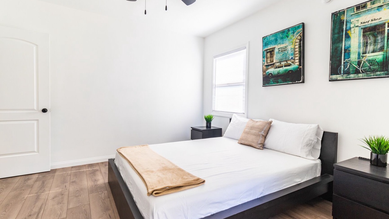 Photo of Bedroom in North Hollywood