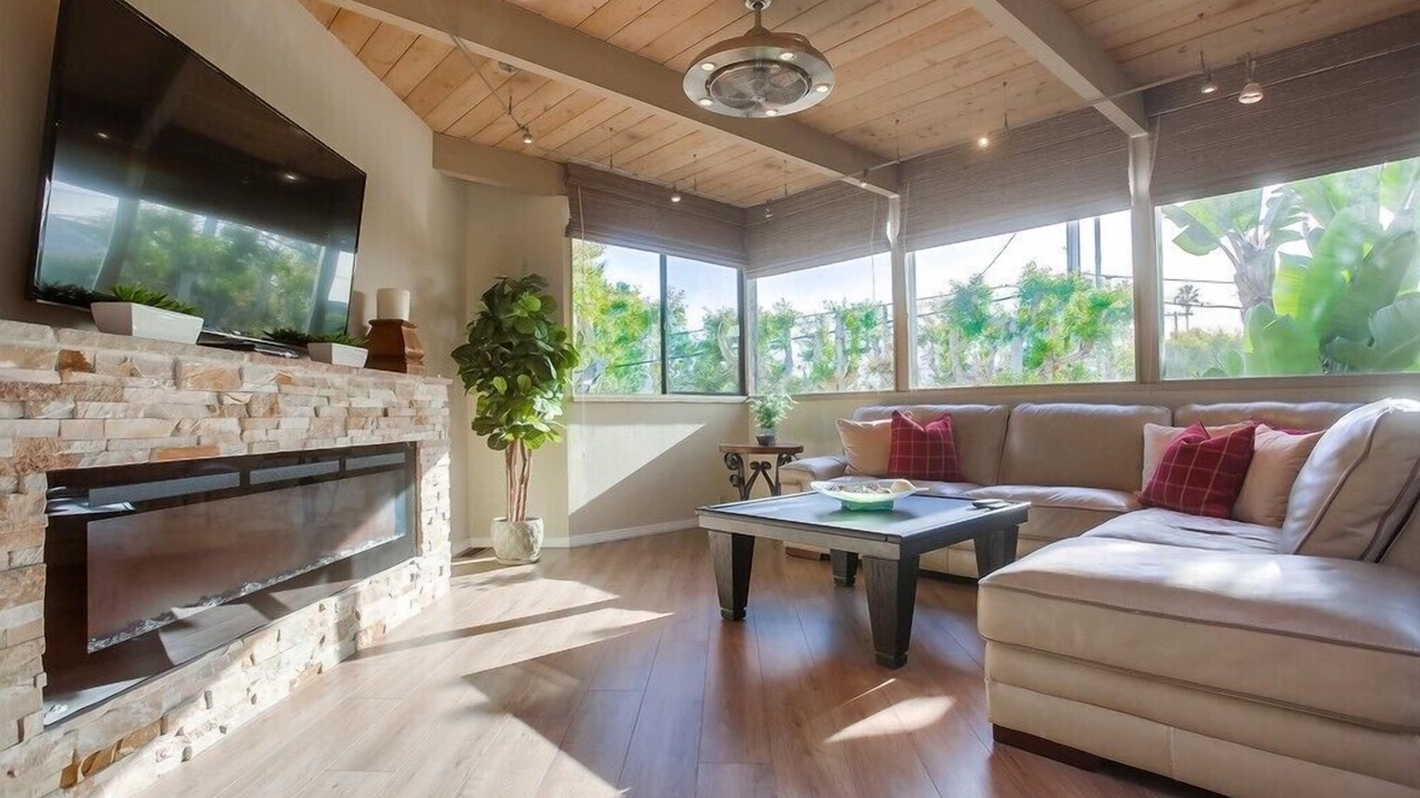 Photo of Bedroom in Del Mar