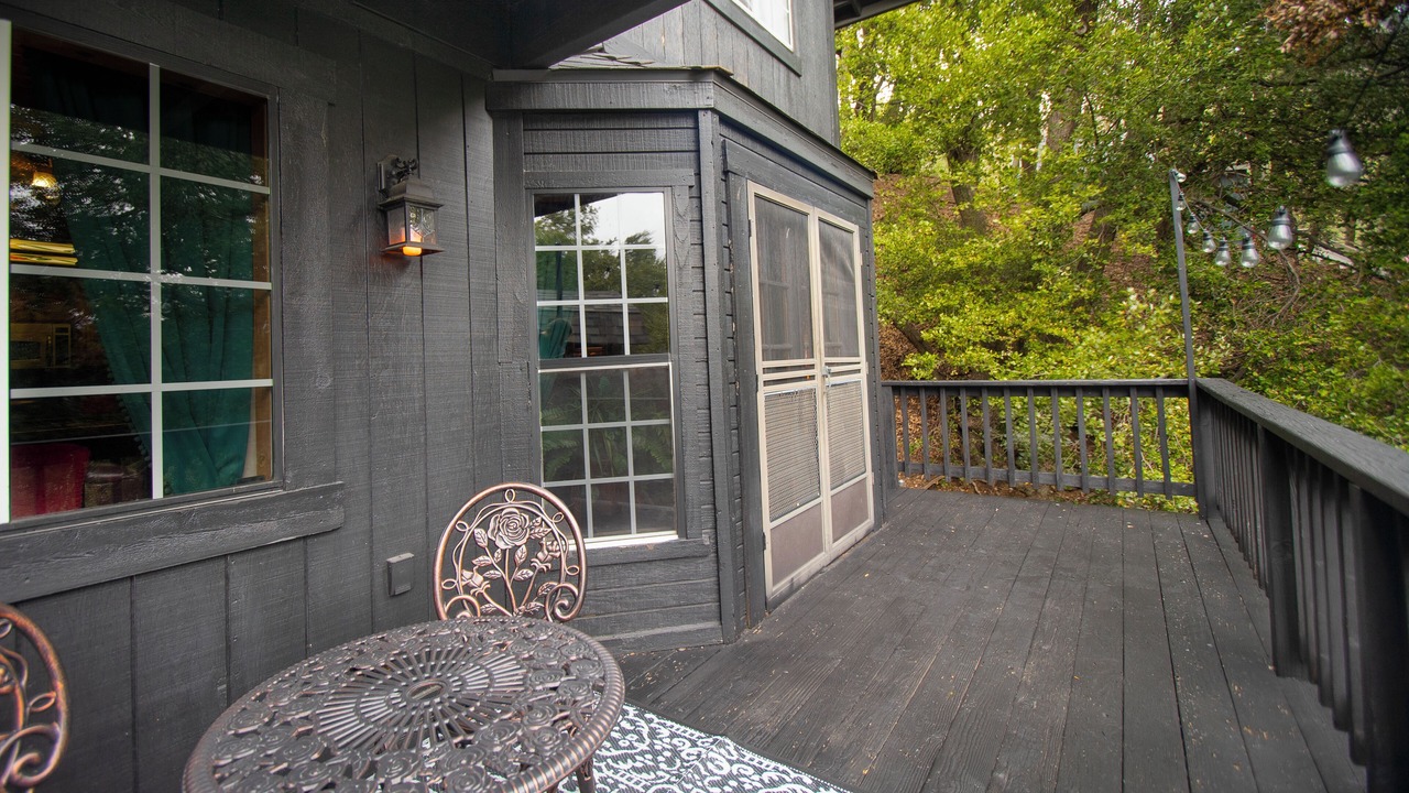 Photo of Bedroom in Crestline
