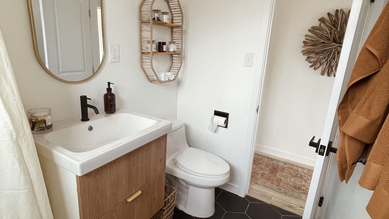 Photo of Bathroom in Yucca Valley