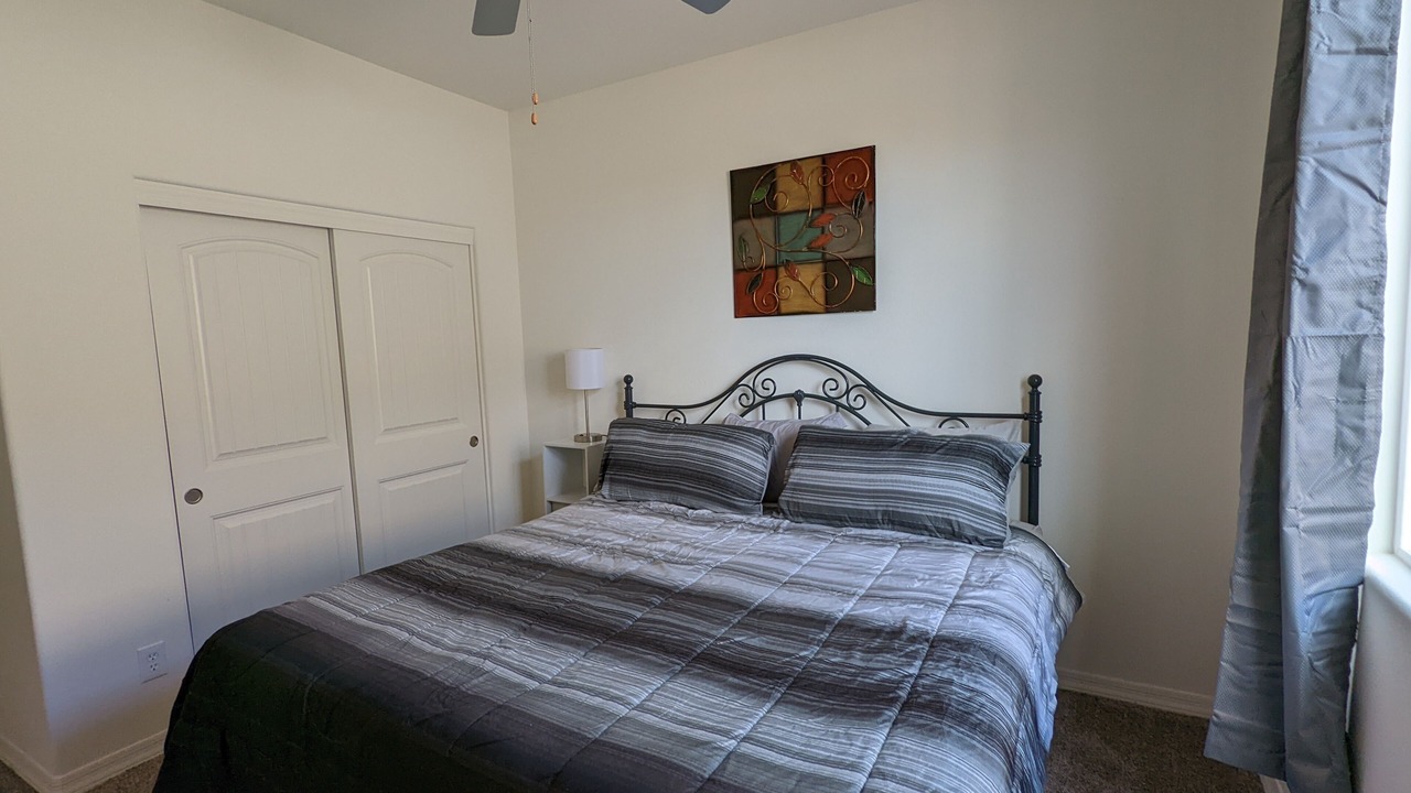 Photo of Bedroom in Holiday Shores