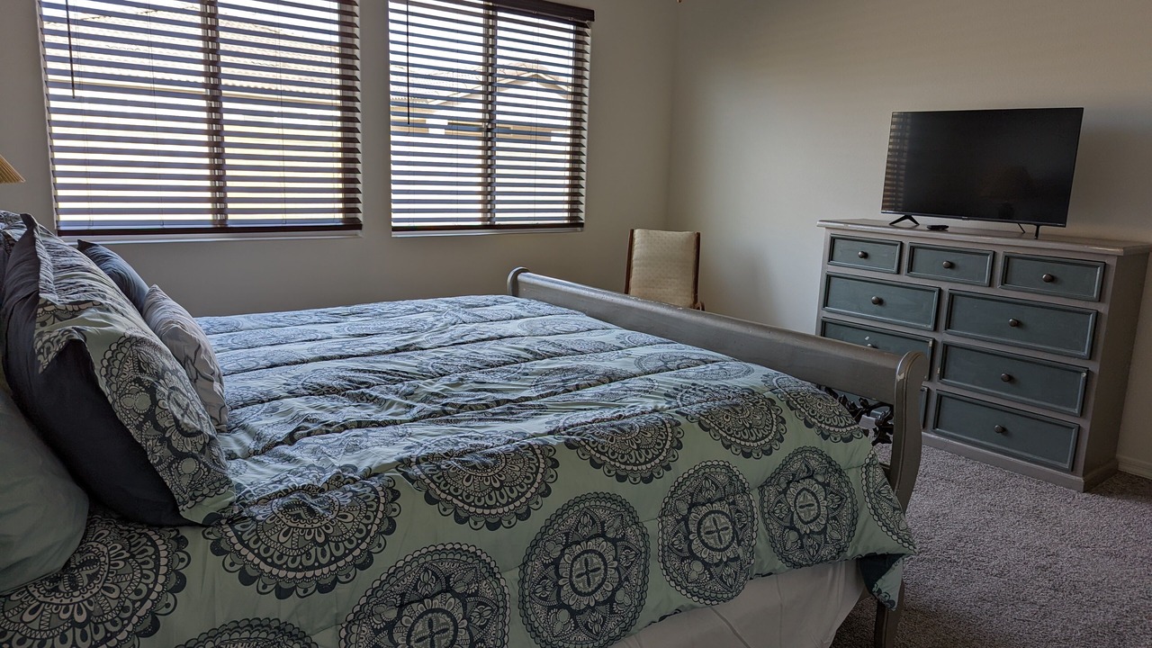 Photo of Bedroom in Holiday Shores