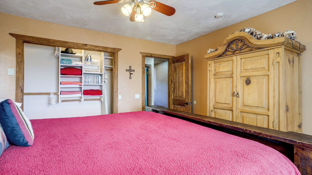 Photo of Bedroom in Dewey-Humboldt