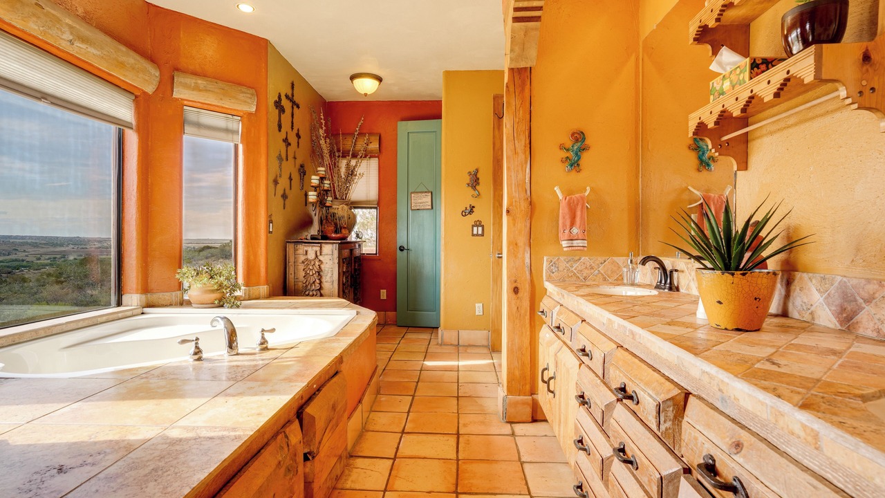Photo of Bathroom in Dewey-Humboldt