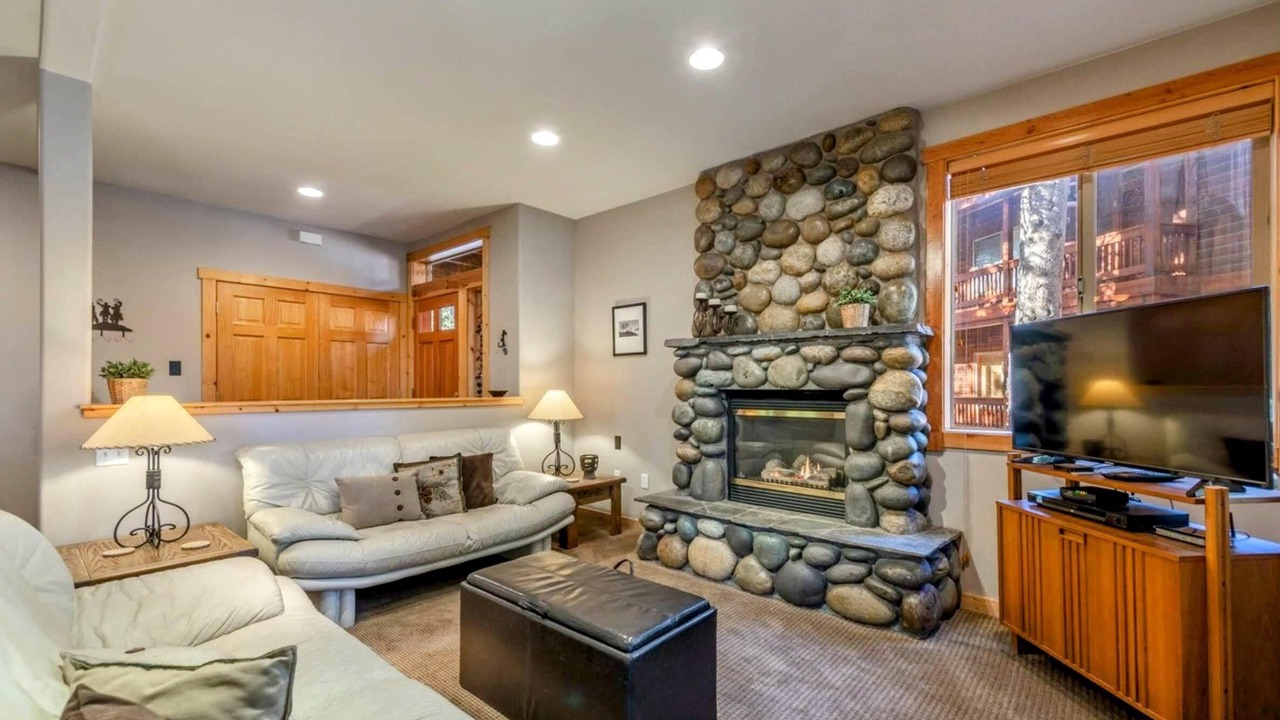 Photo of Livingroom in Truckee