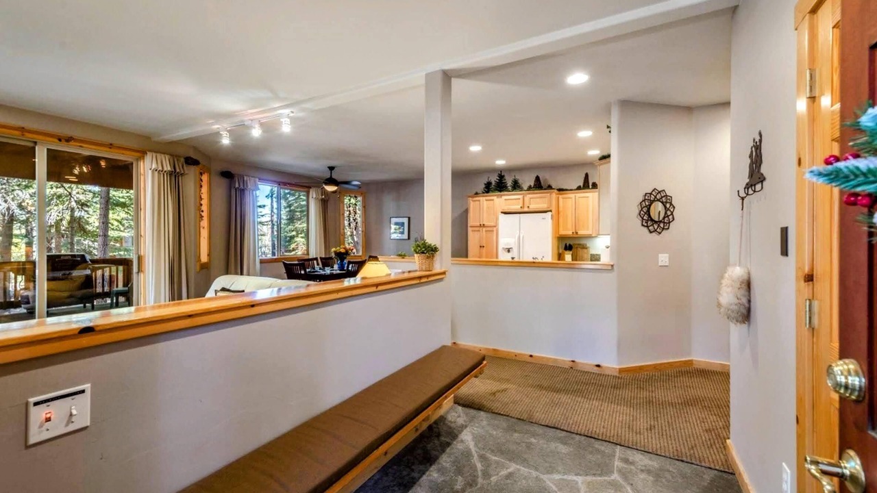 Photo of Livingroom in Truckee