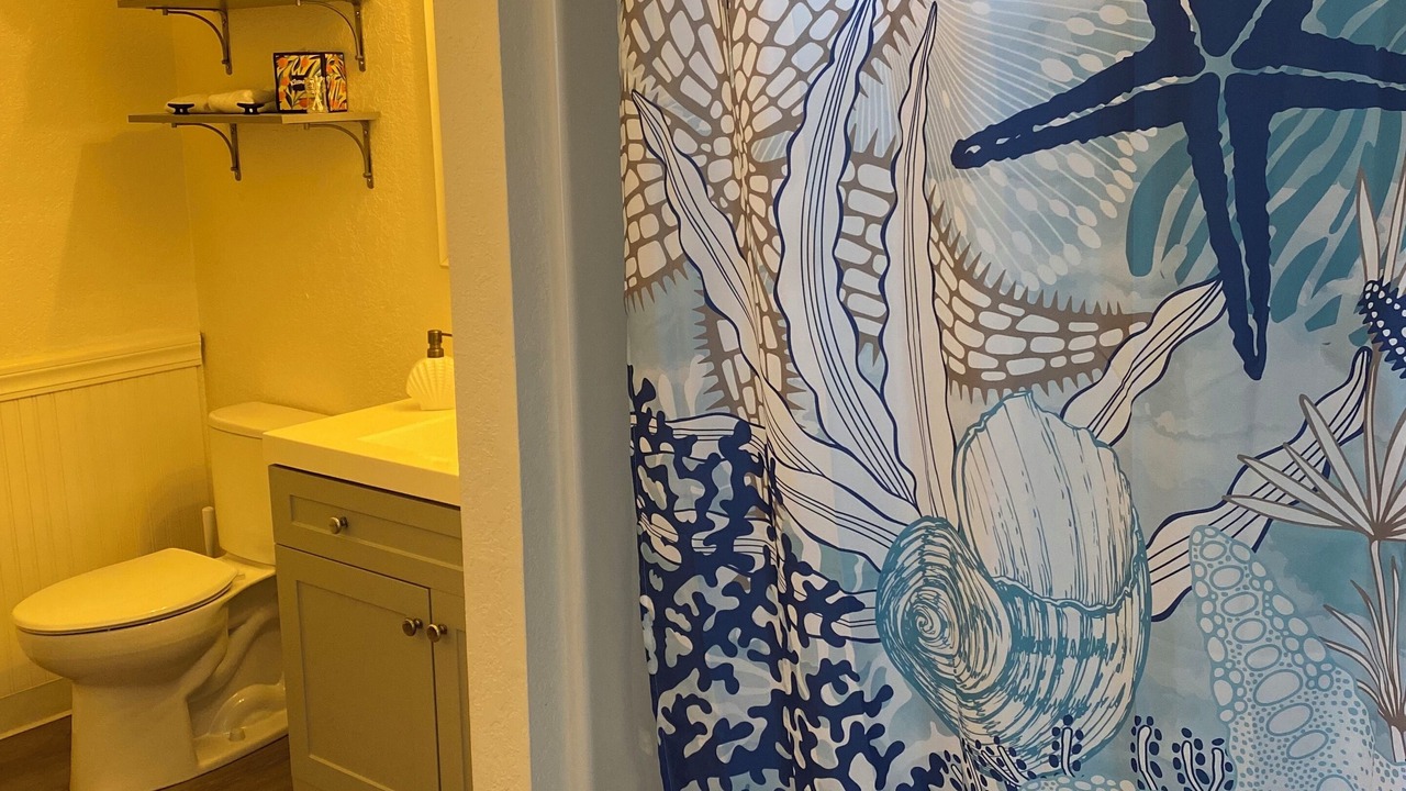 Photo of Bathroom in Crescent City