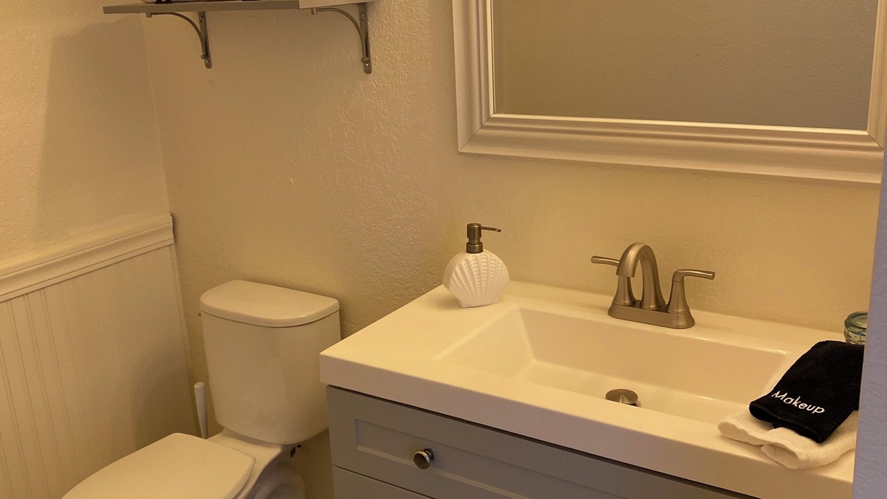 Photo of Bathroom in Crescent City