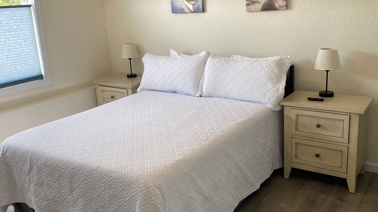Photo of Bedroom in Crescent City