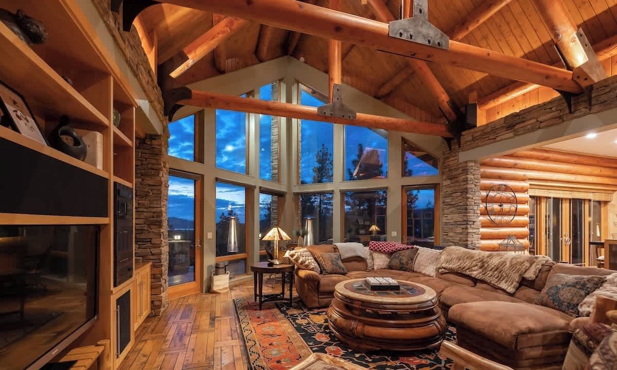 Photo of Livingroom in Upper Moonridge