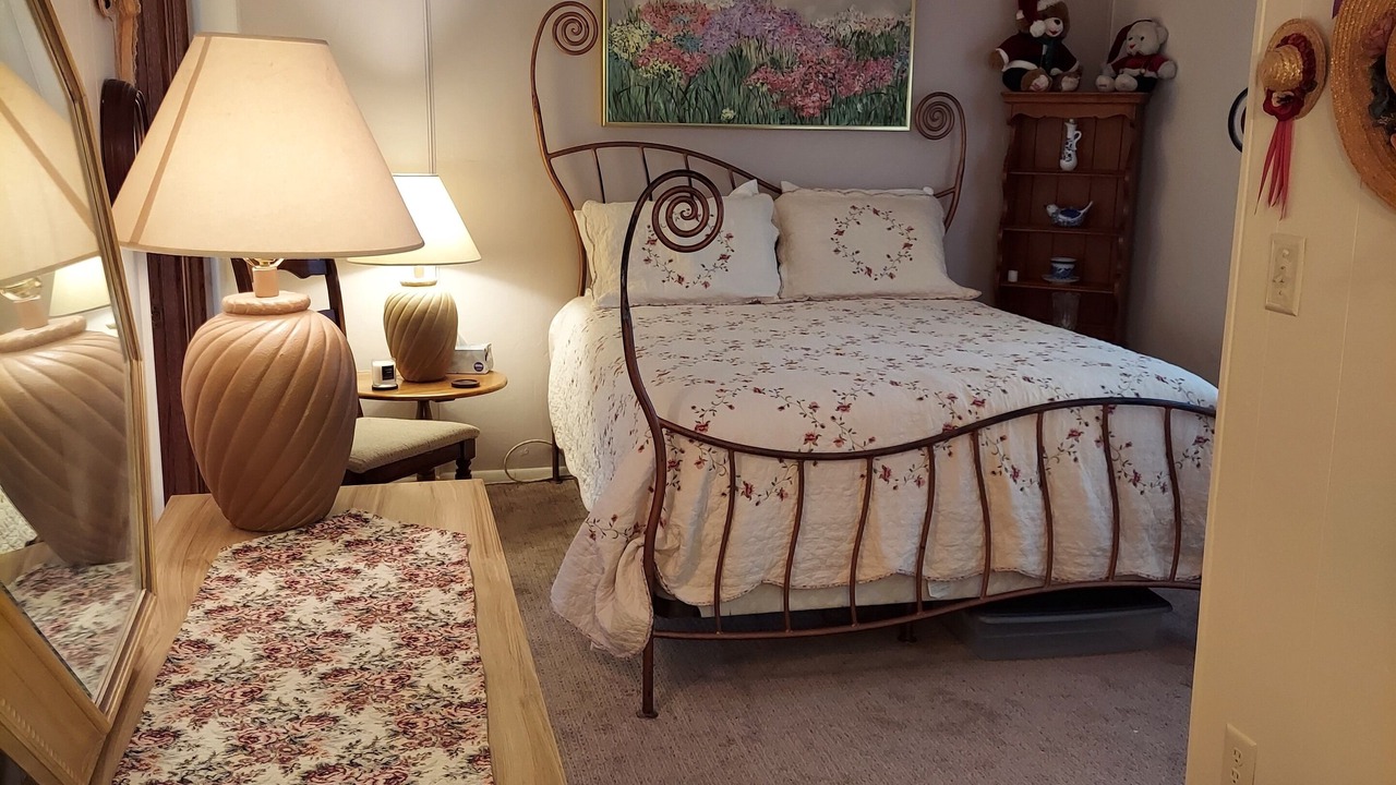Photo of Bedroom in Ponderosa Park
