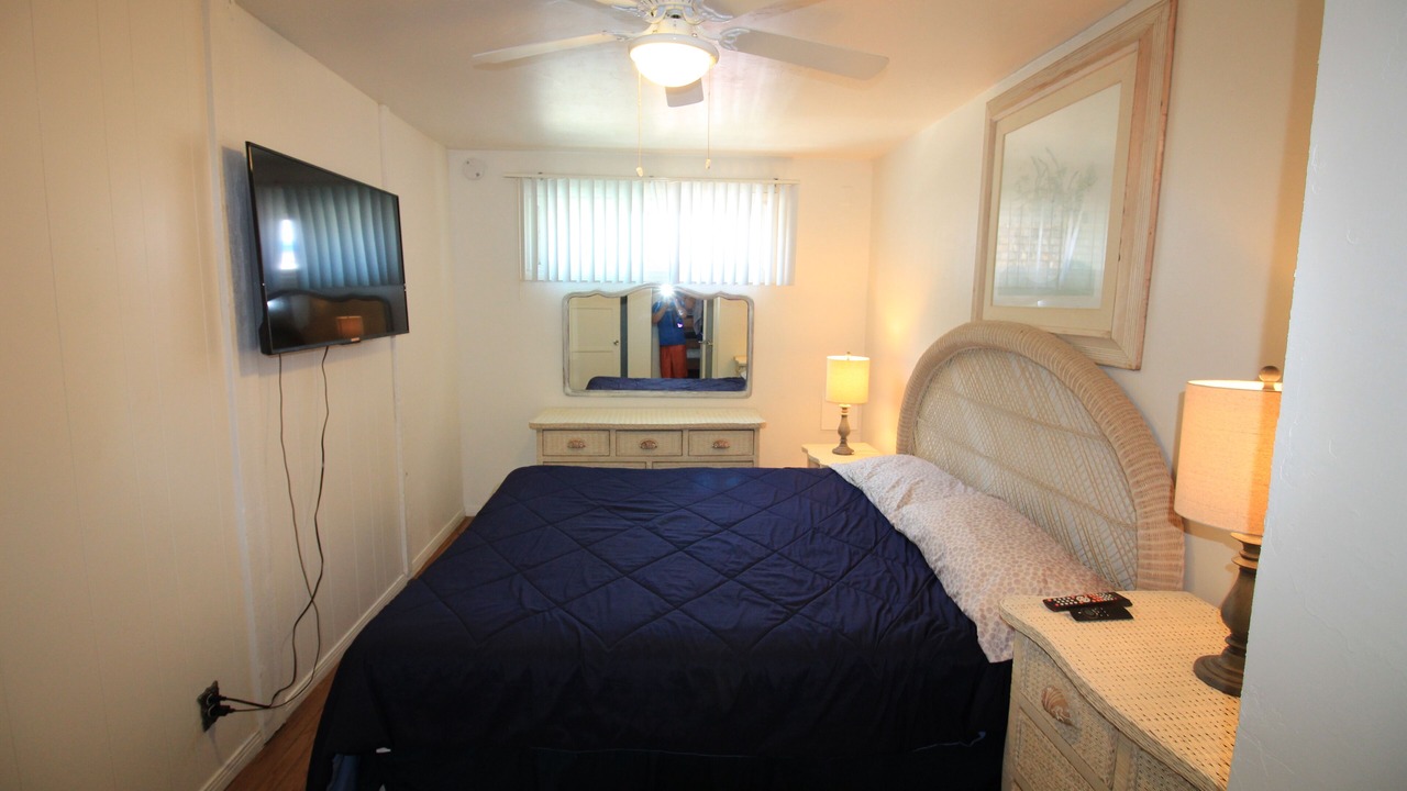 Photo of Bedroom in Mission Beach