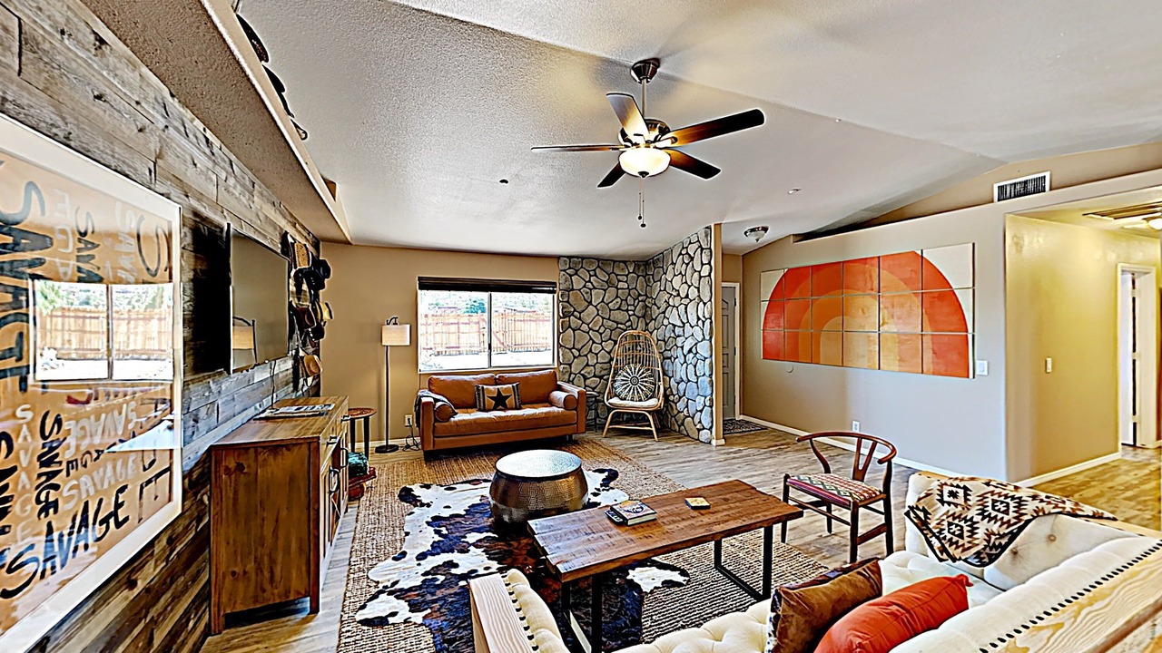 Photo of Livingroom in Pioneertown