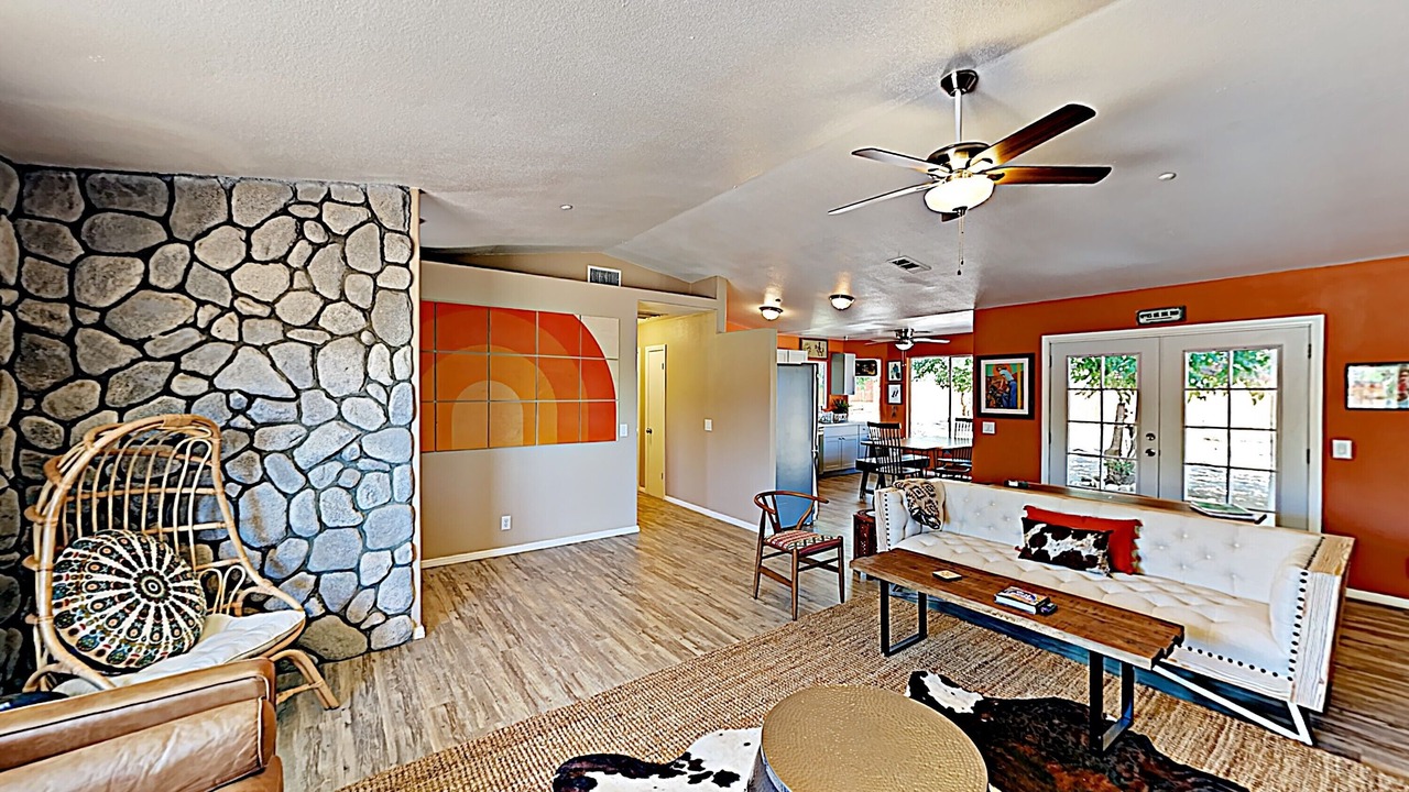 Photo of Livingroom in Pioneertown