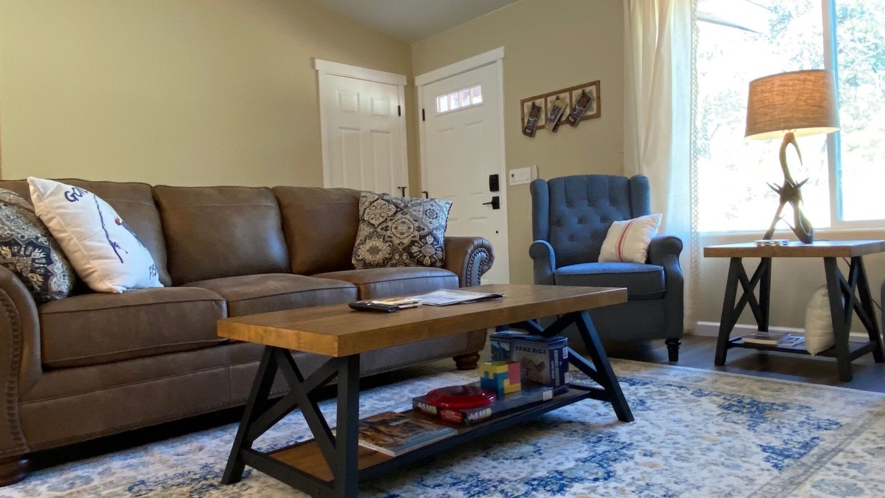 Photo of Livingroom in Oak Knoll Village
