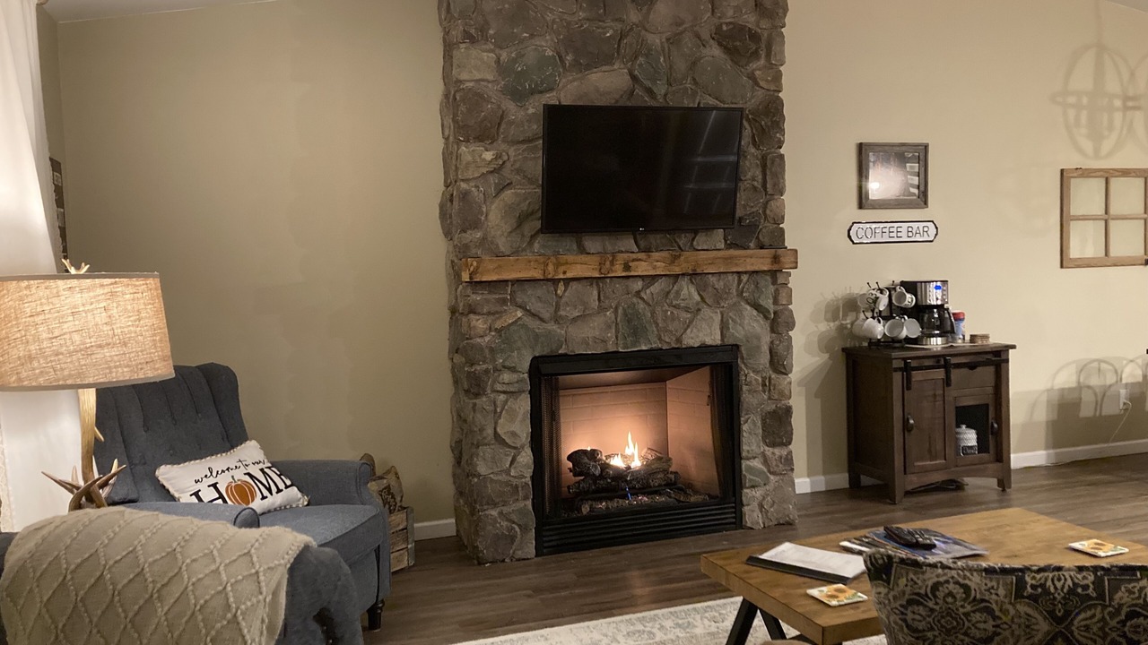 Photo of Livingroom in Oak Knoll Village