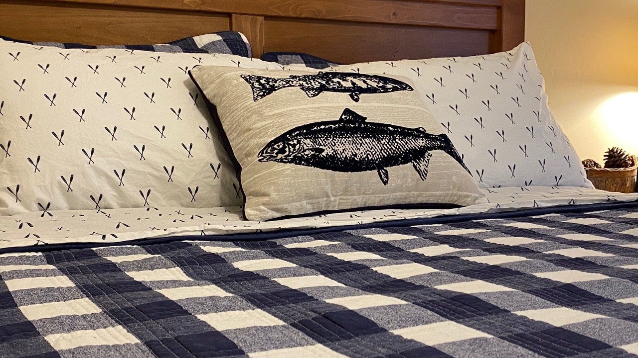 Photo of Bedroom in Oak Knoll Village
