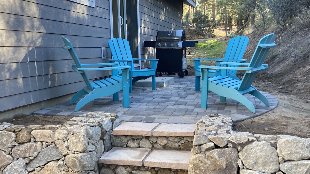 Photo of Patio Balcony in Oak Knoll Village