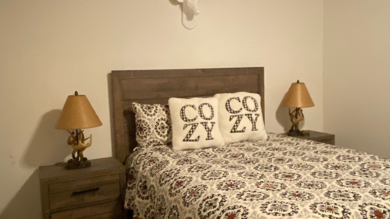 Photo of Bedroom in Idyllwild