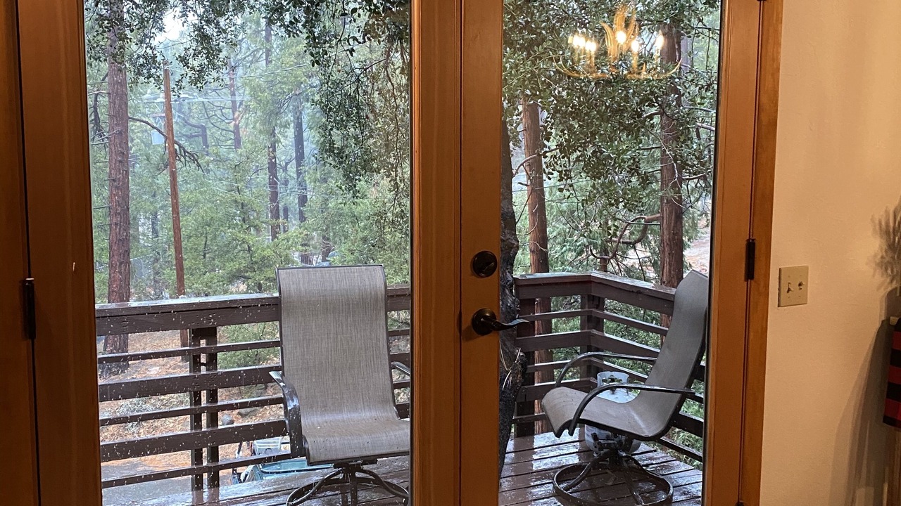 Photo of Patio Balcony in Idyllwild