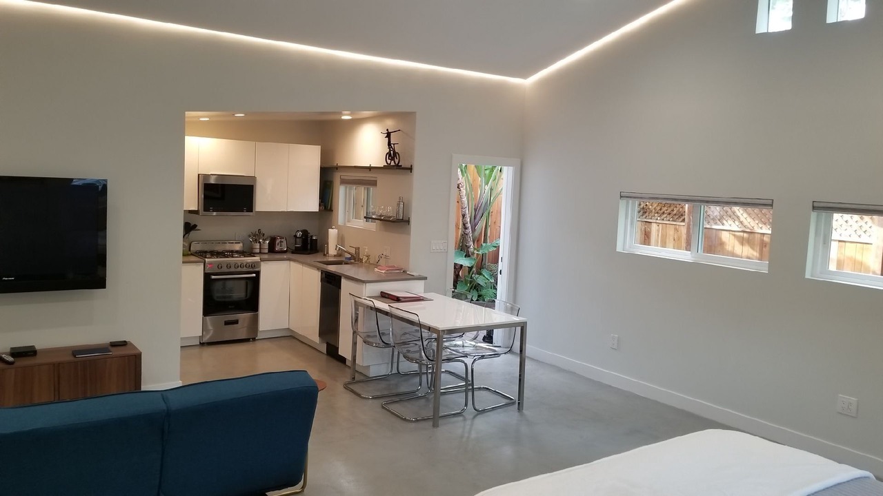 Photo of Bedroom in Los Angeles County