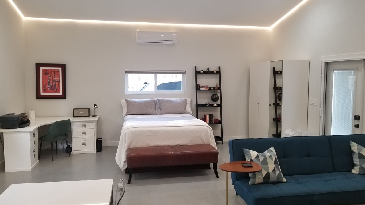Photo of Bedroom in Los Angeles County