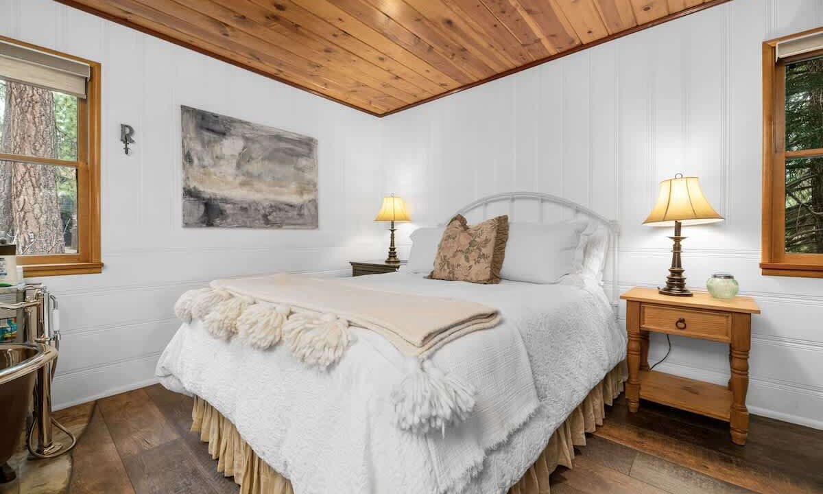 Photo of Bedroom in Boulder Bay