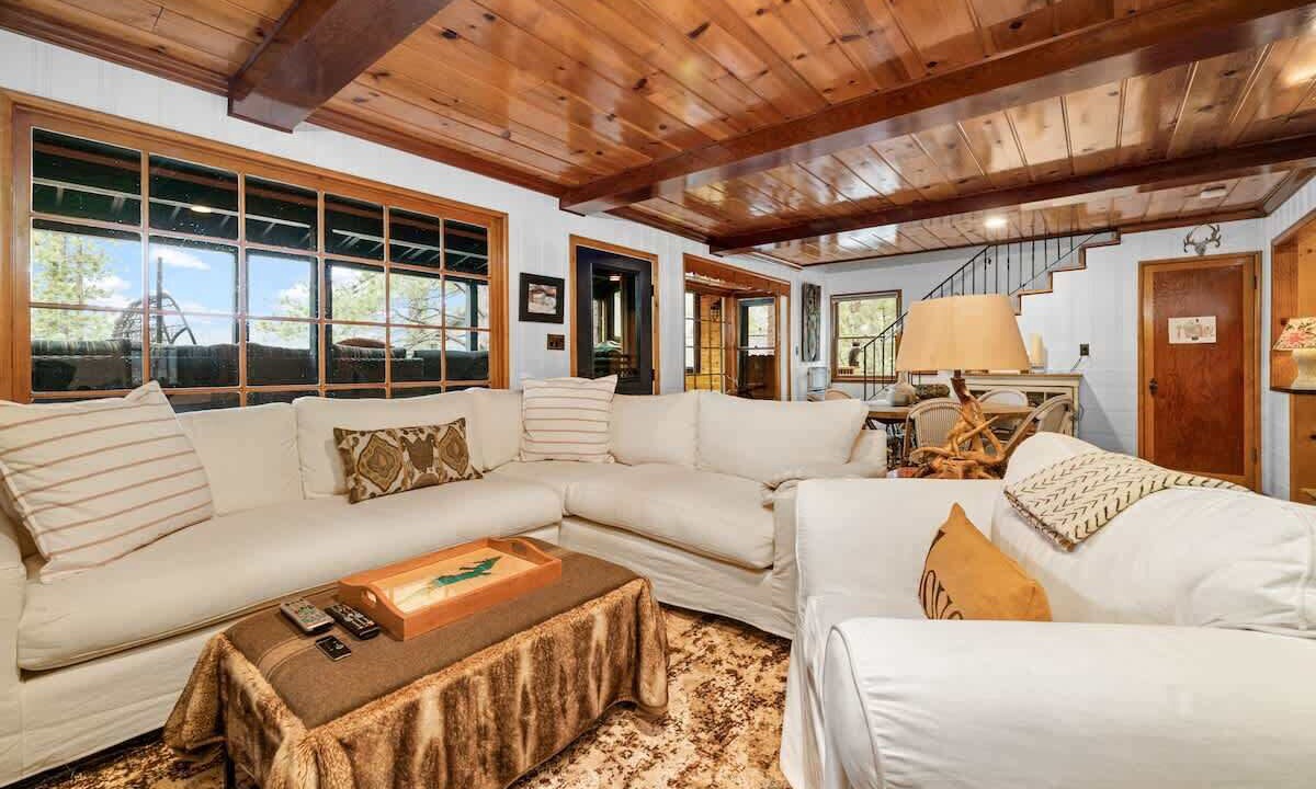 Photo of Livingroom in Boulder Bay