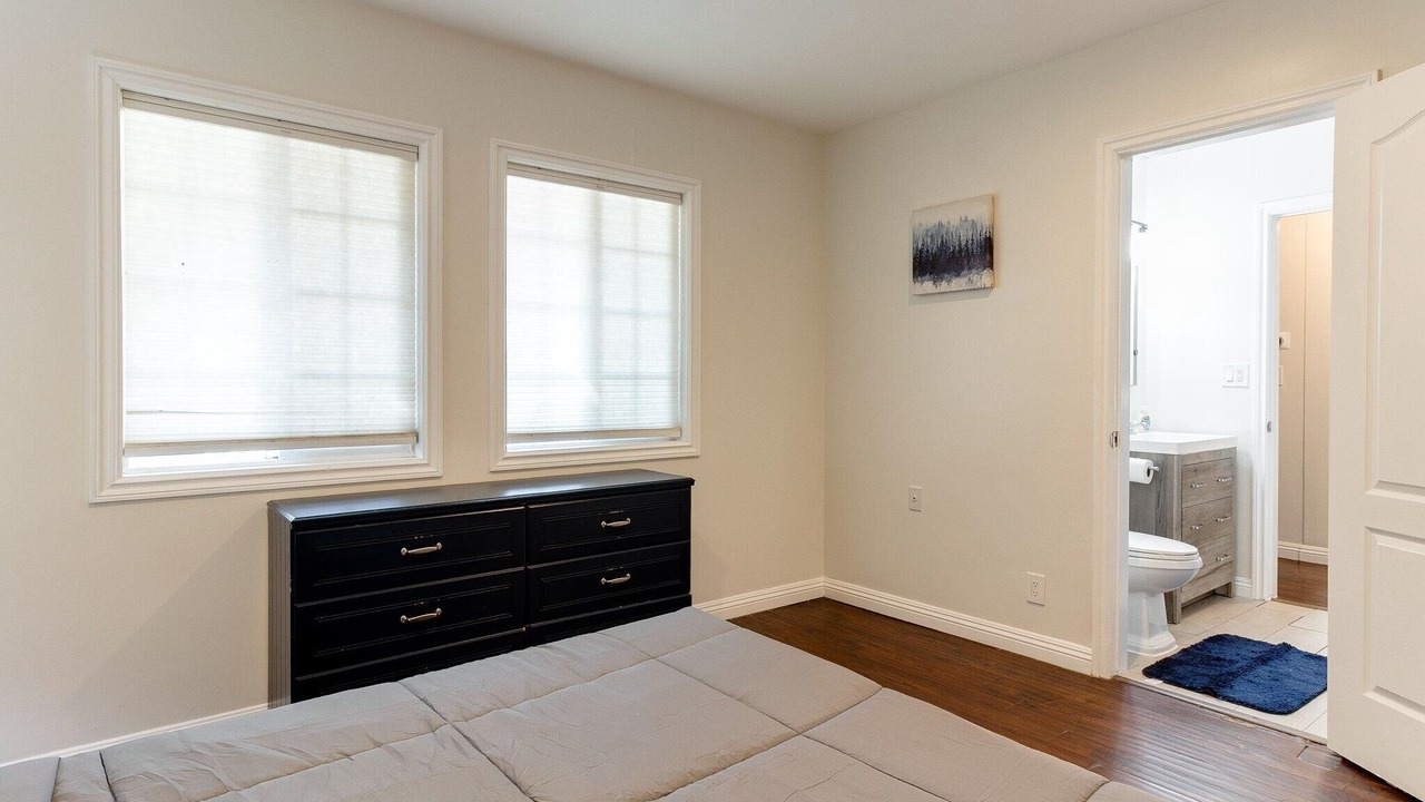 Photo of Bedroom in Woodland Hills