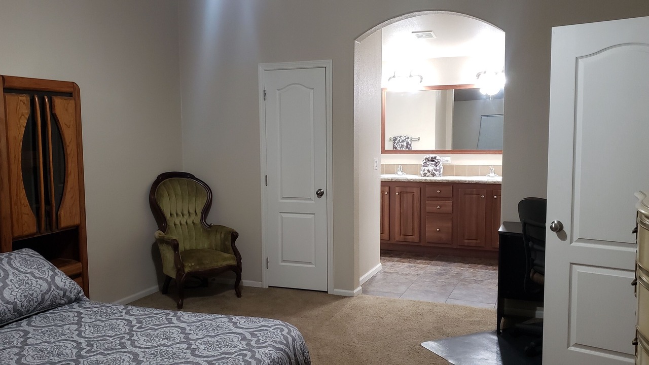 Photo of Bedroom in Rimrock