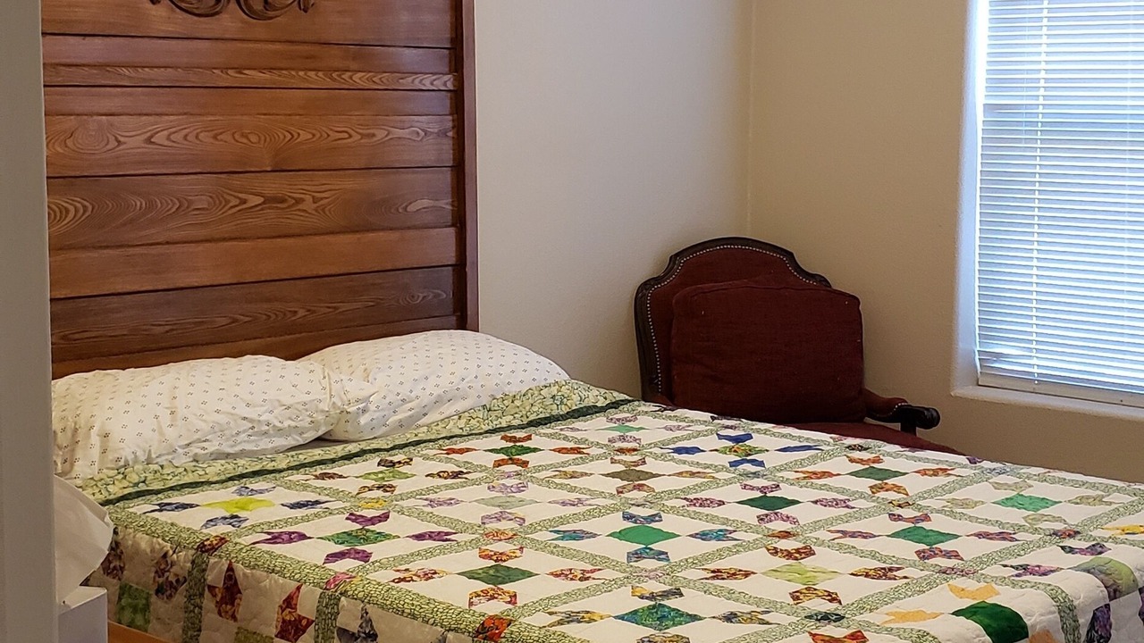 Photo of Bedroom in Rimrock