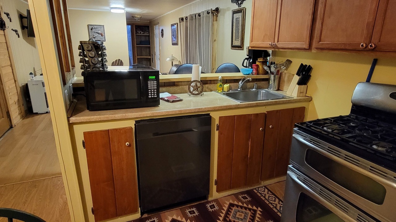 Photo of Kitchen in Shingletown