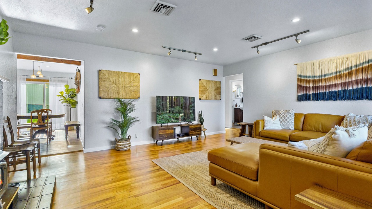 Photo of Bedroom in Crescent City North