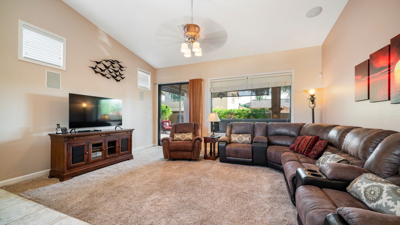 Photo of Livingroom in East Mesa