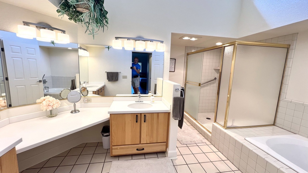 Photo of Bathroom in Oak Creek