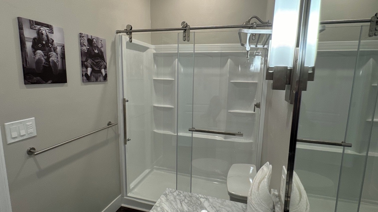 Photo of Bathroom in Sunridge Estates