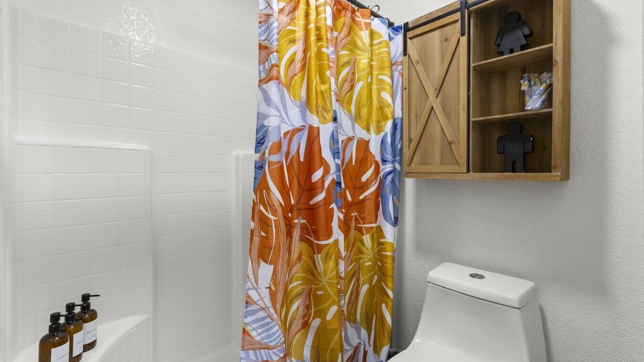 Photo of Bathroom in Sunridge Estates