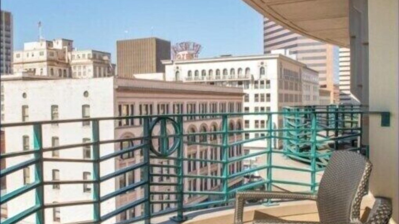 Photo of Others in Gaslamp Quarter