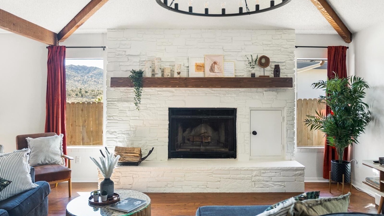 Photo of Livingroom in Yucca Valley