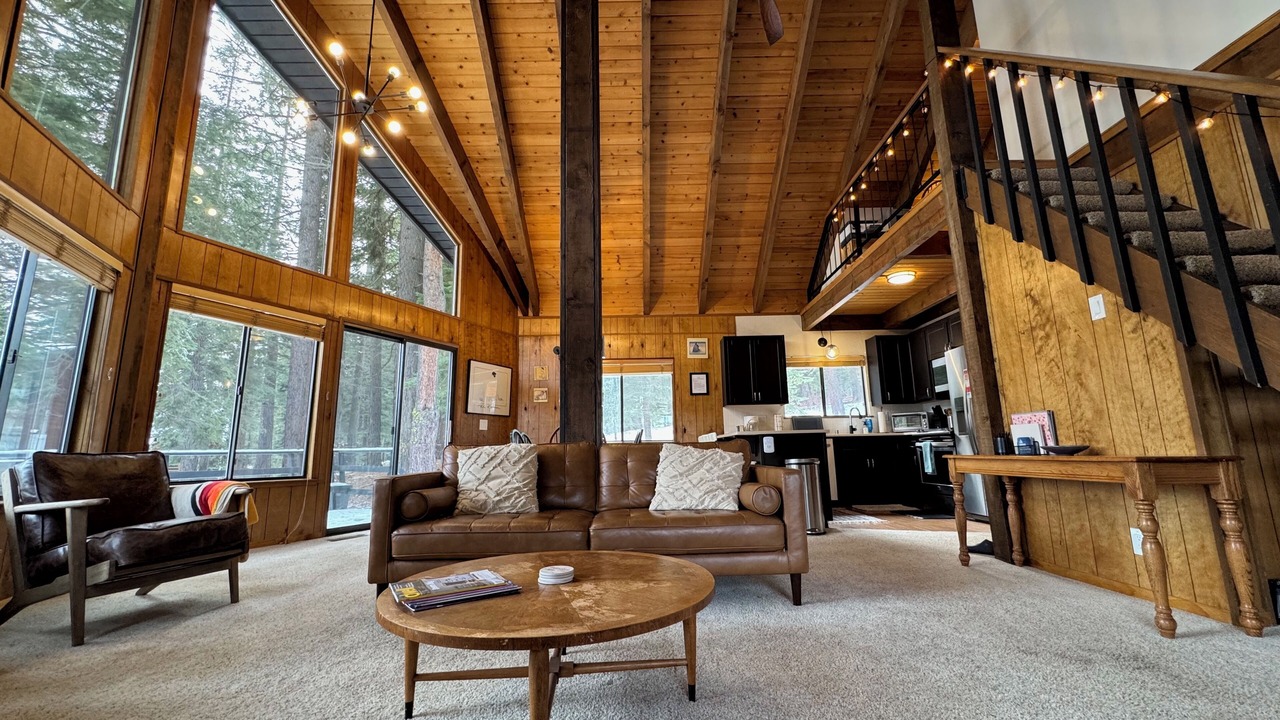 Photo of Livingroom in Truckee