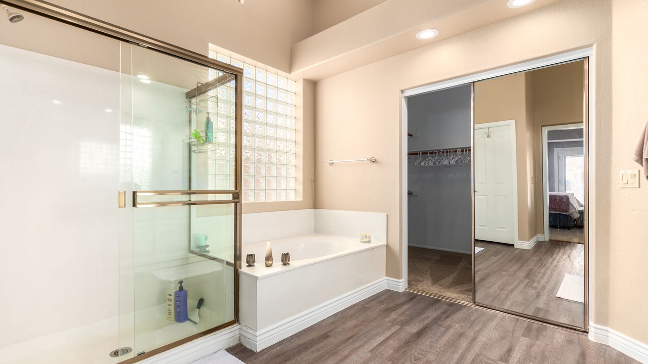 Photo of Bathroom in Foothills Club West