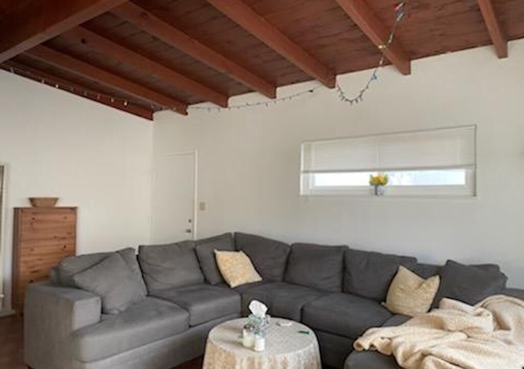 Photo of Livingroom in West Newport