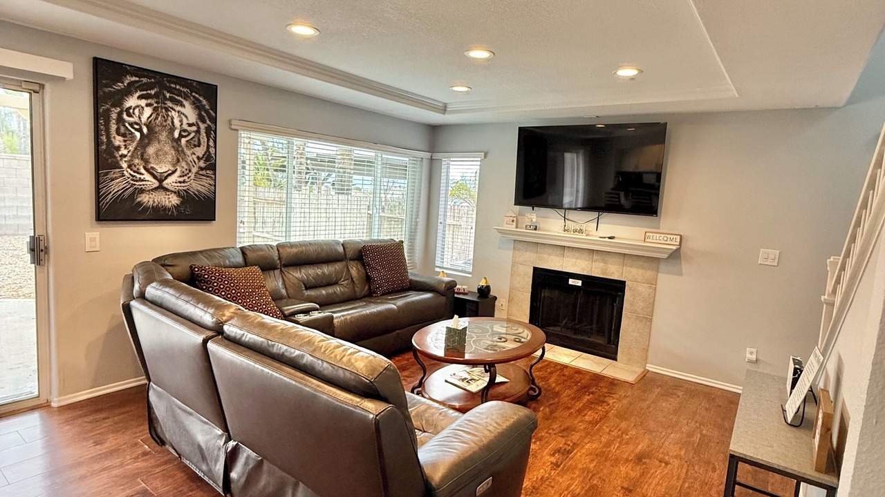 Photo of Livingroom in Murrieta Hot Springs